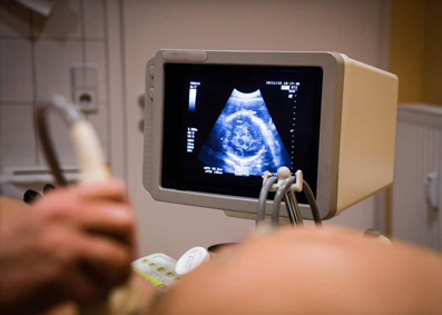 Accès à des gynécologues expérimentés, hommes ou femmes